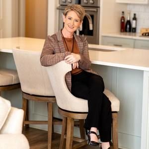 Meet your Posher, Jennifer